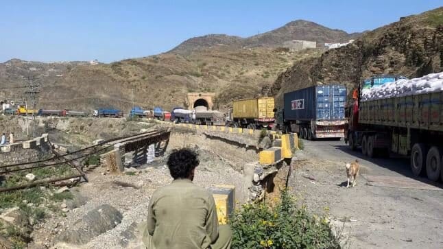 Araghchi discusses tensions in Afghanistan with Pakistan